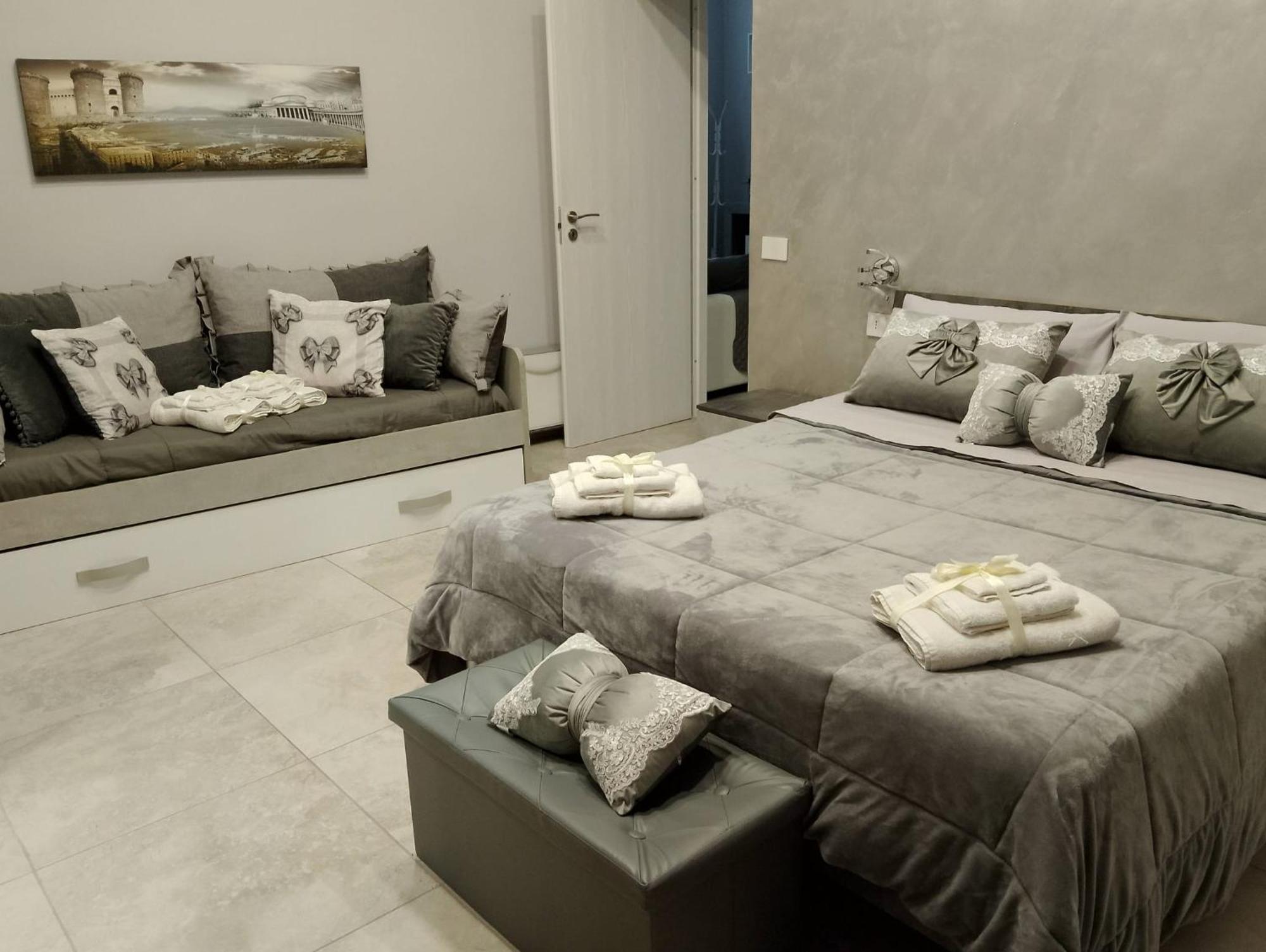 شقة Mary House Napoli Centro المظهر الخارجي الصورة